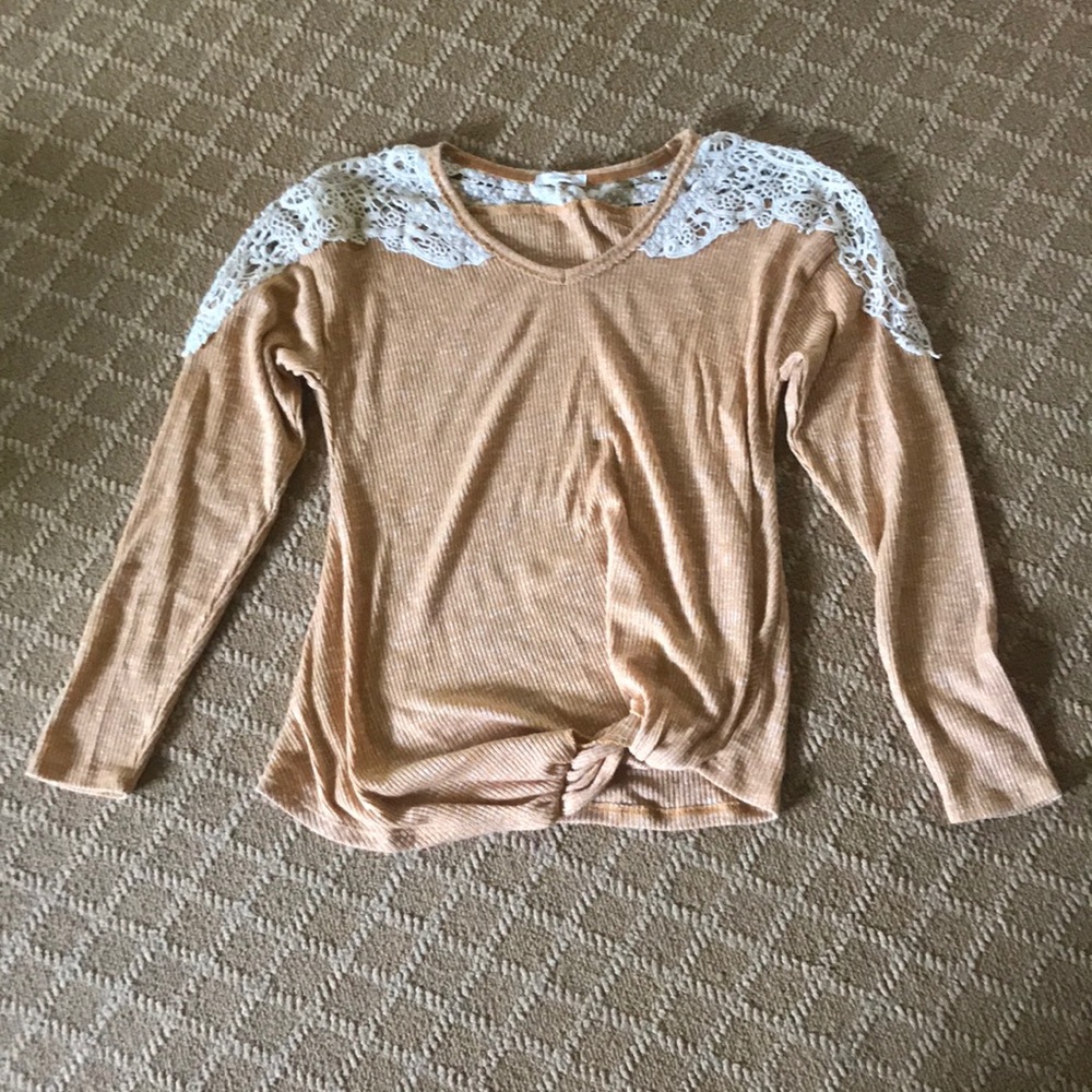 yellow Maurice’s shirt